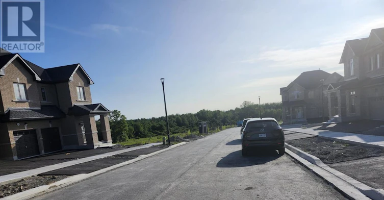 2988 Zenith Parkway, Pickering, ON, L1X 0R1 - 5