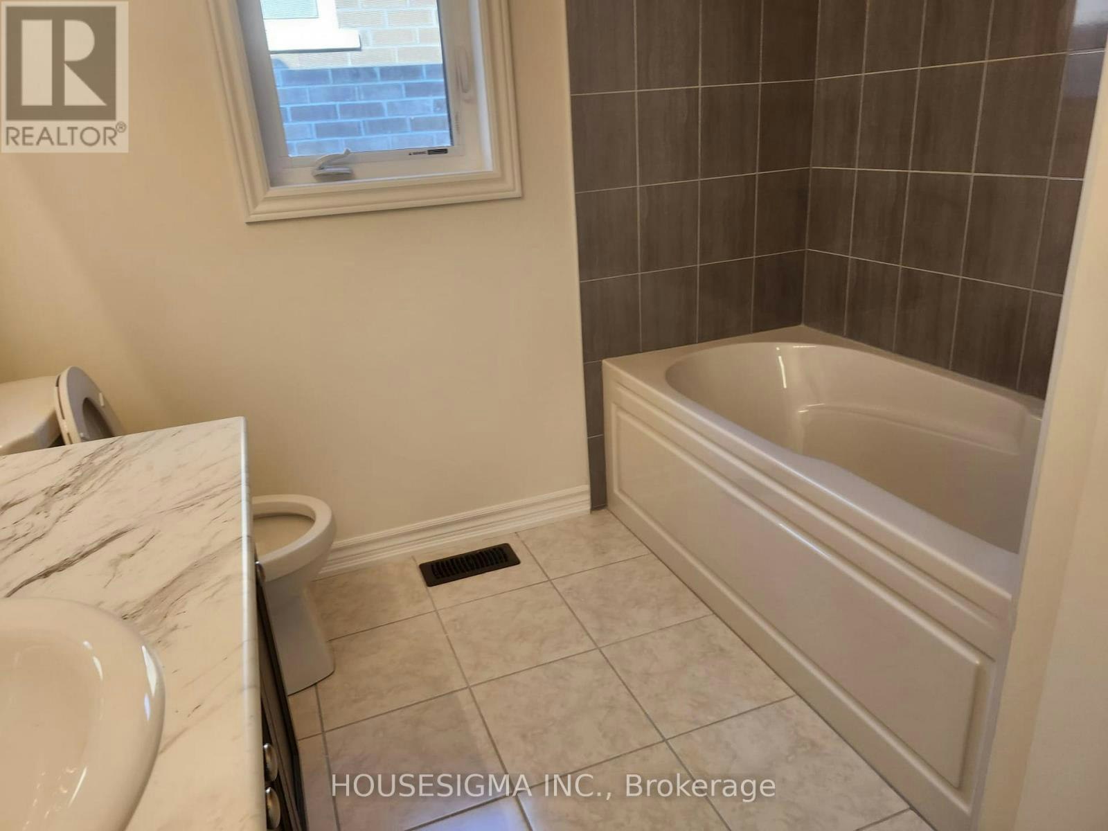 2988 Zenith Parkway, Pickering, ON, L1X 0R1 - 39