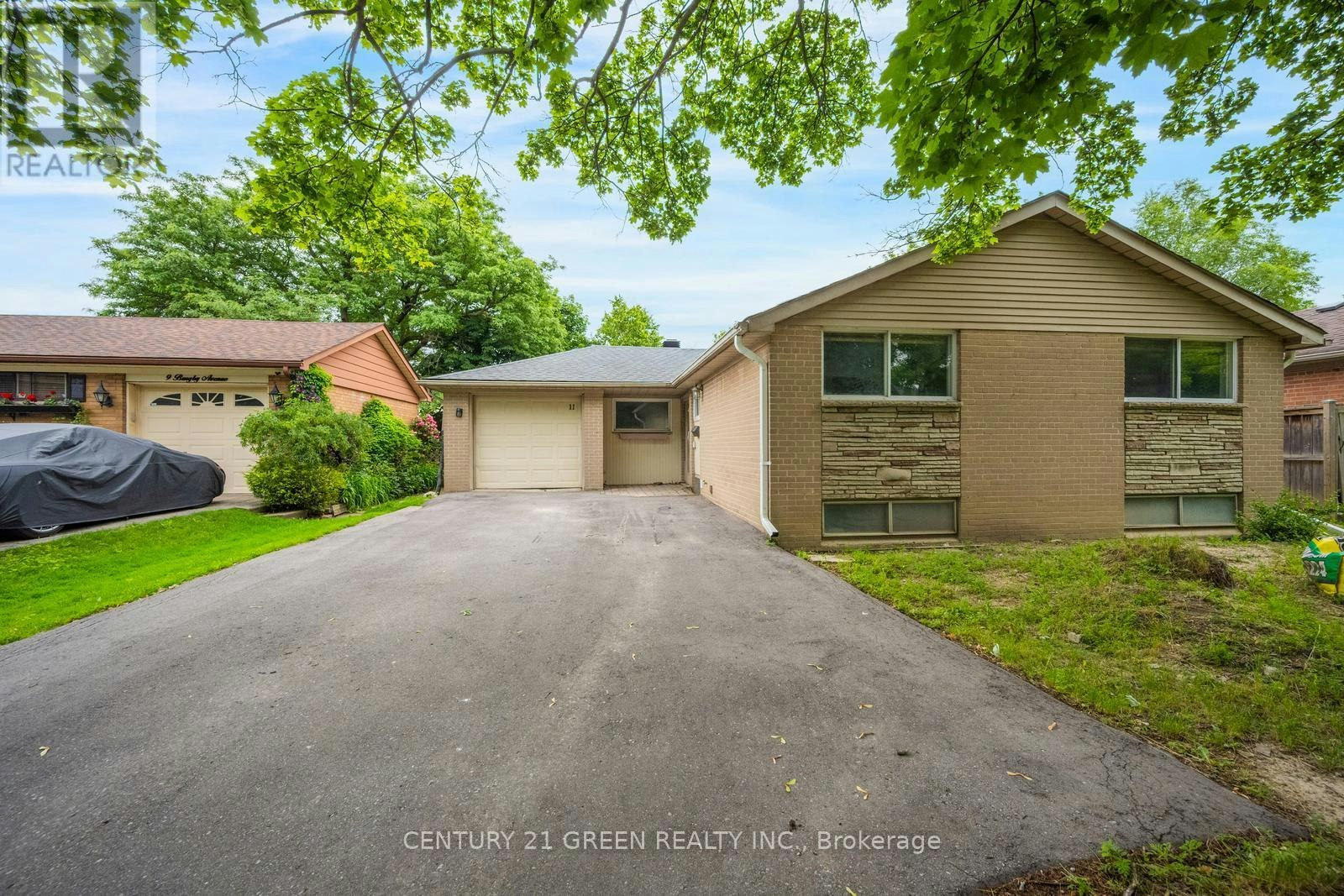 11 Burgby Avenue, Brampton, ON, L6X 2G7