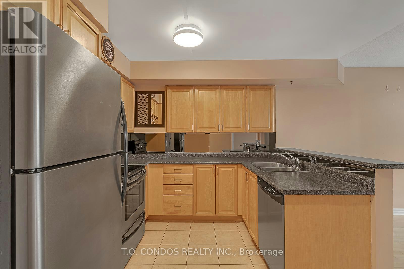906-33 Elm Drive W, Mississauga, ON, L5B 4M2 - 5
