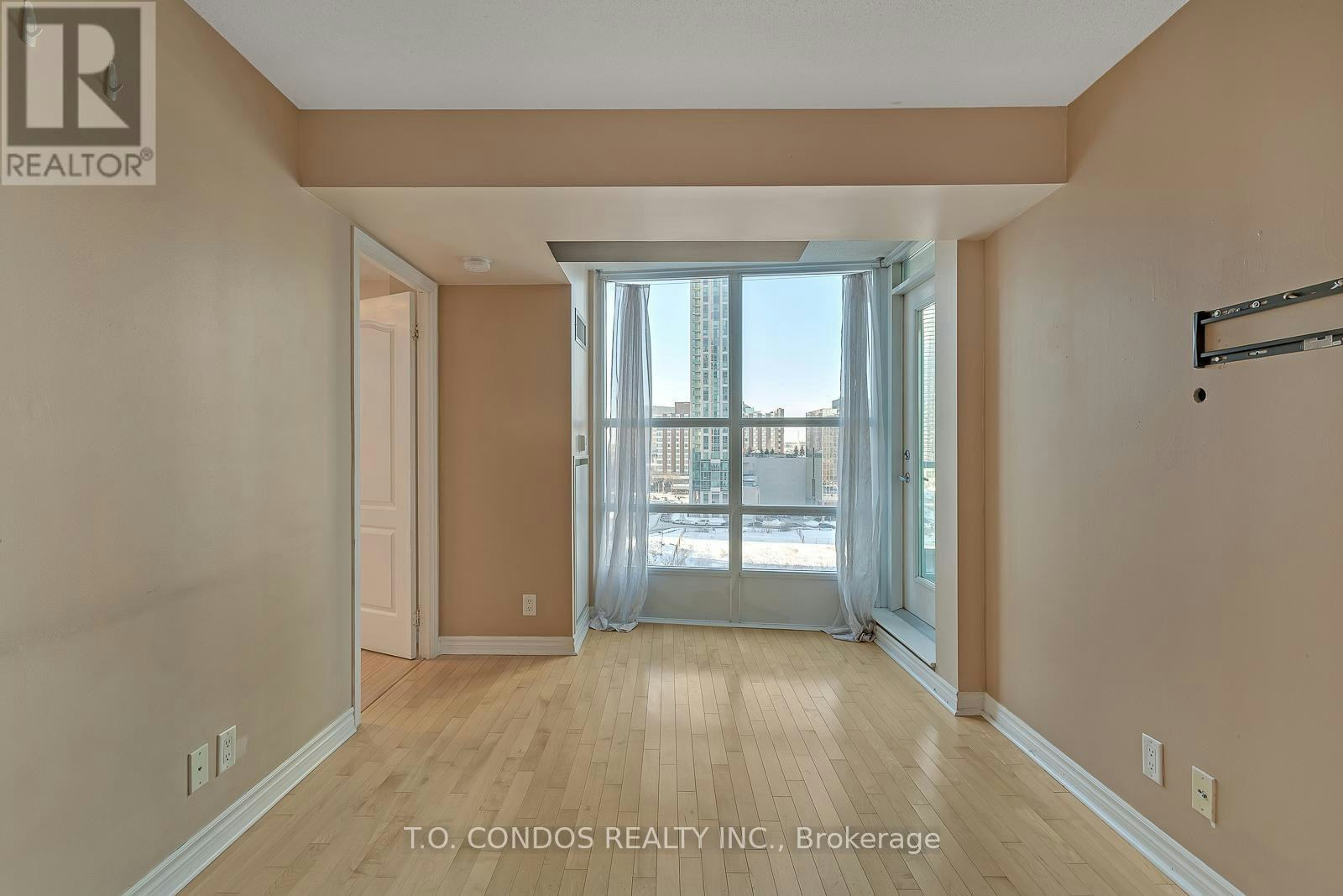 906-33 Elm Drive W, Mississauga, ON, L5B 4M2 - 9
