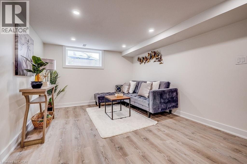 LL-403 Elizabeth Street, Grimsby, ON, L3M 3K7 - 4