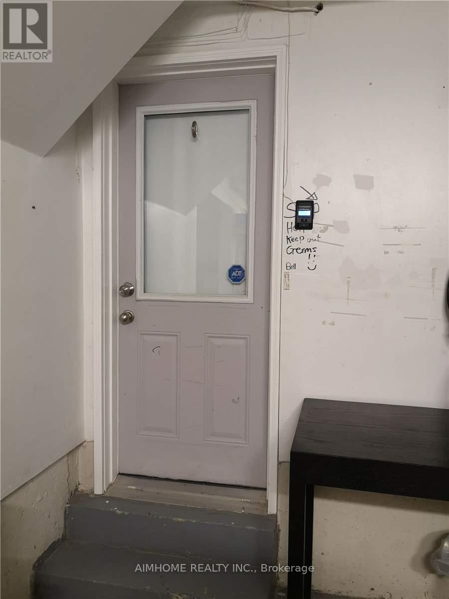 GL-28 Martell Gate, Aurora, ON, L4G 0C4 - 9