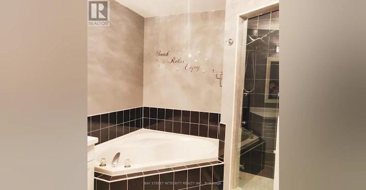 2054 Glenhampton Road, Oakville, ON, L6M 3T9 - 10