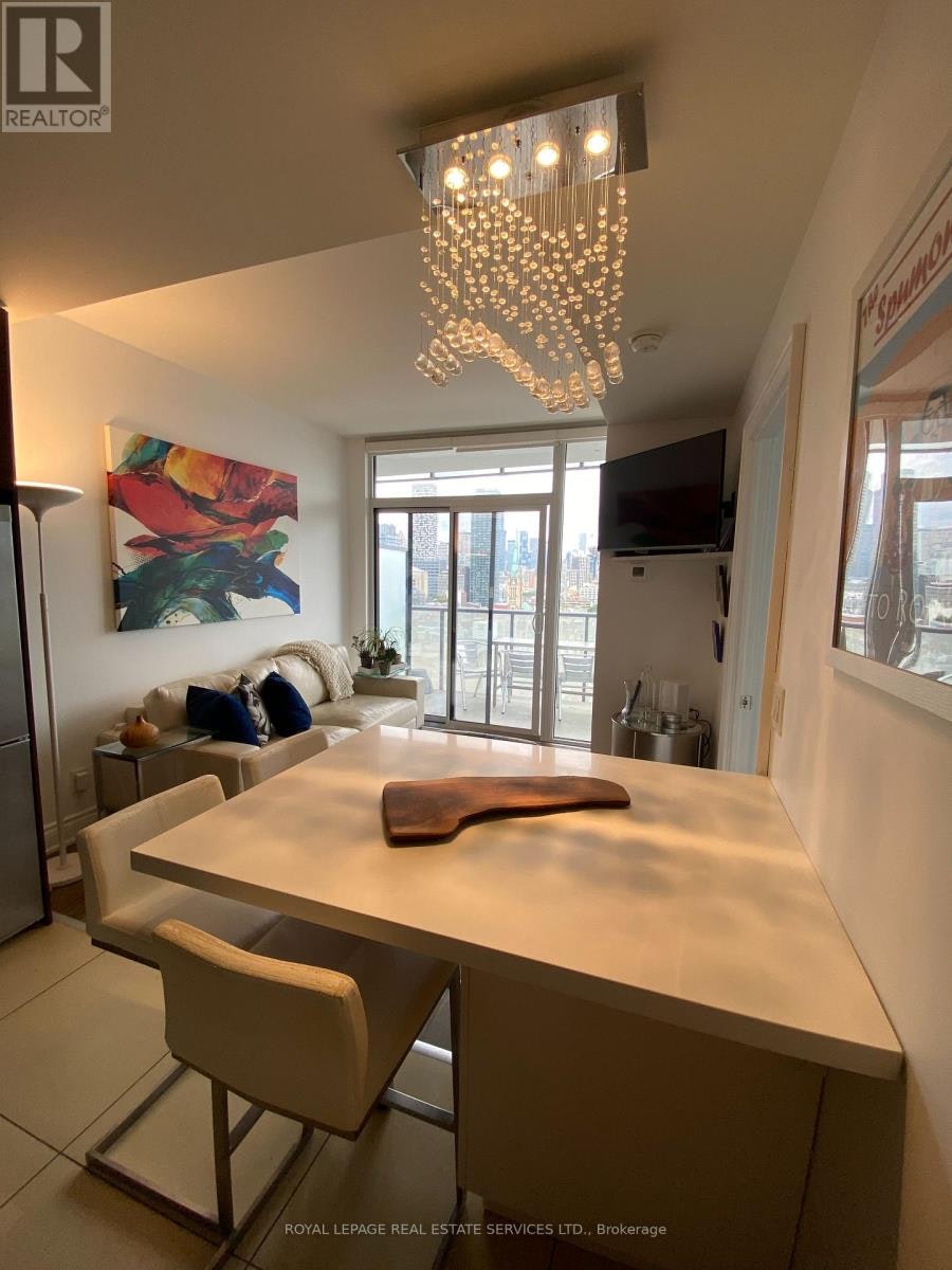 1605-1 Market Street, Toronto, ON, M5E 0A2 - 2