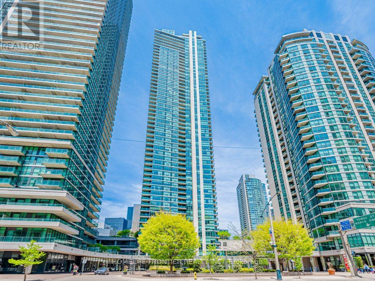 403-18 Harbour Street, Toronto, ON, M5J 2Z6
