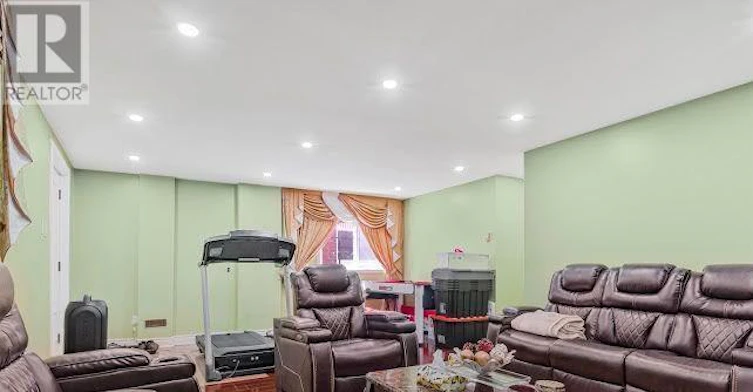 BSMT-149 Nelson Street, Toronto, ON, M1J 3J8 - 3