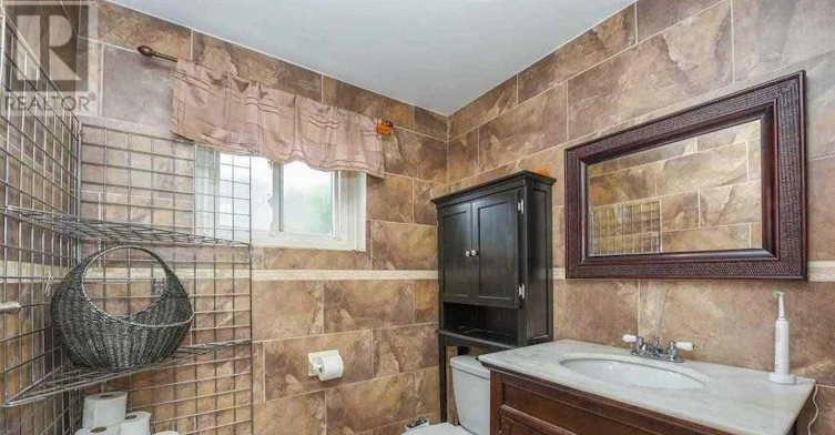 2 Marchbank Crescent, Brampton, ON, L6S 3B1 - 30