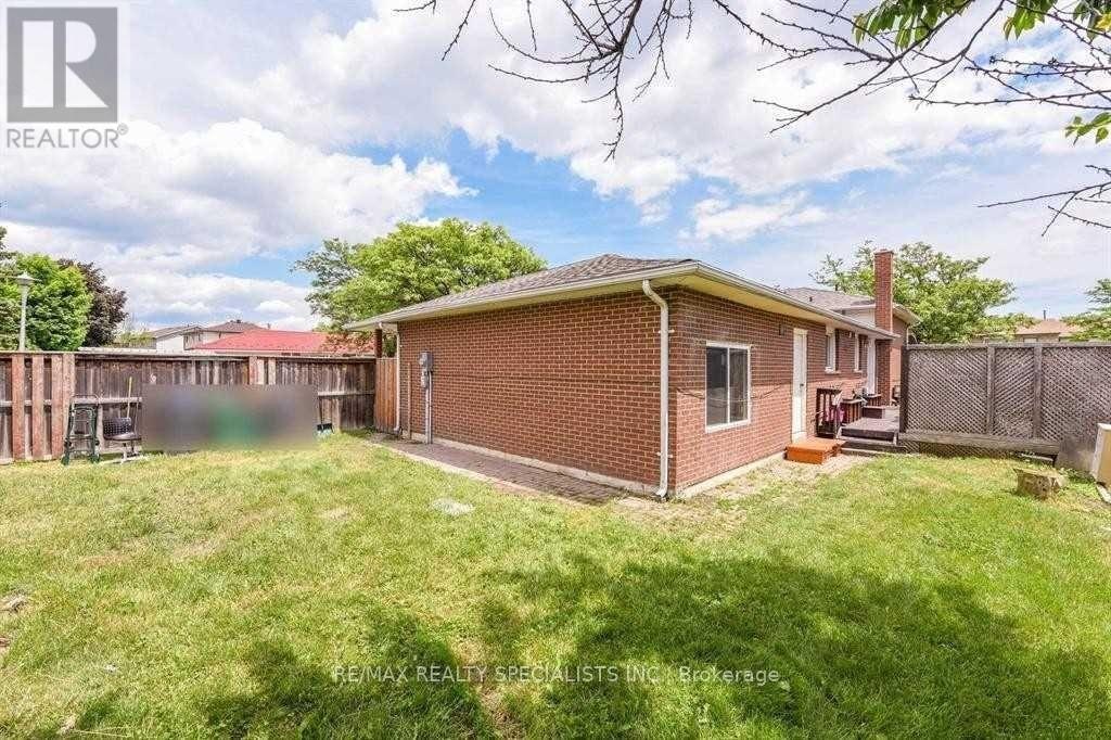 2 Marchbank Crescent, Brampton, ON, L6S 3B1 - 33