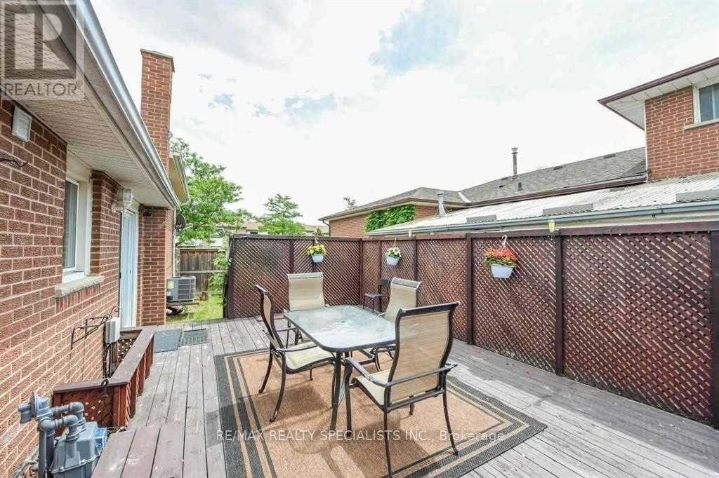 2 Marchbank Crescent, Brampton, ON, L6S 3B1 - 32