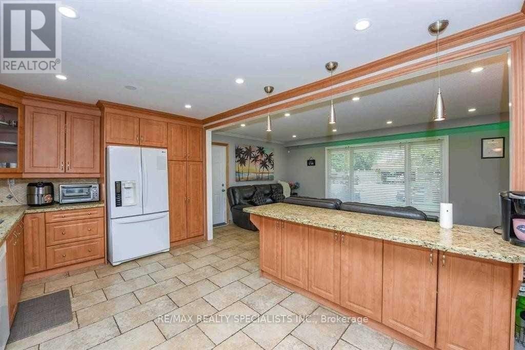 2 Marchbank Crescent, Brampton, ON, L6S 3B1 - 10