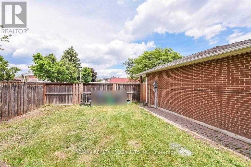 2 Marchbank Crescent, Brampton, ON, L6S 3B1 - 34