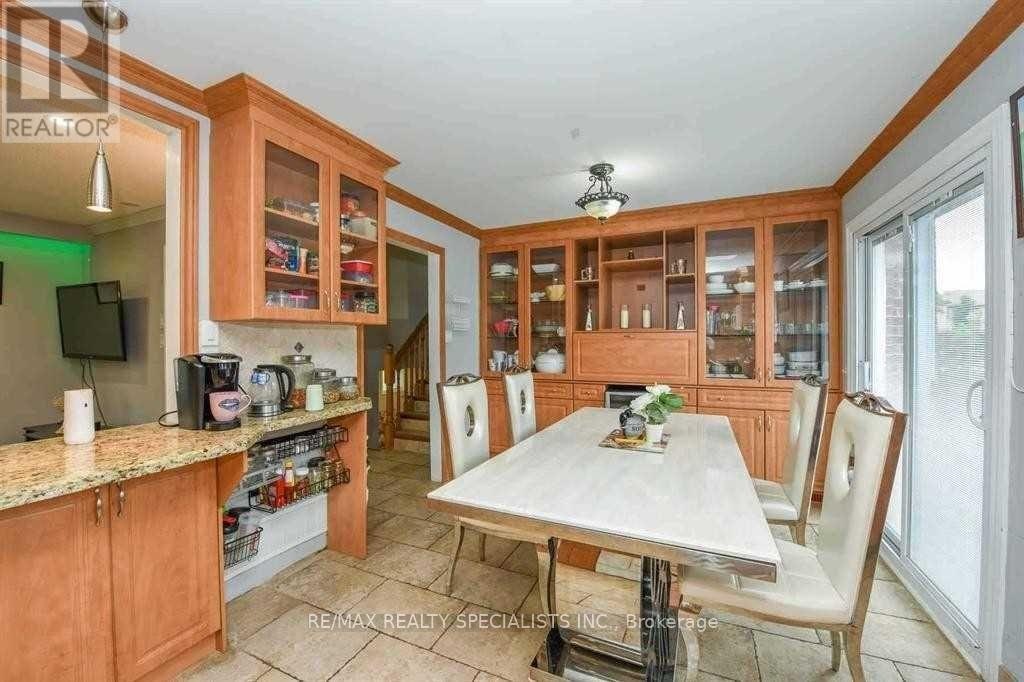 2 Marchbank Crescent, Brampton, ON, L6S 3B1 - 14