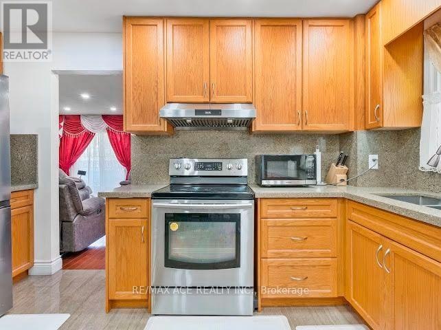 MAIN-149 Nelson Street, Toronto, ON, M1J 3J8 - 9