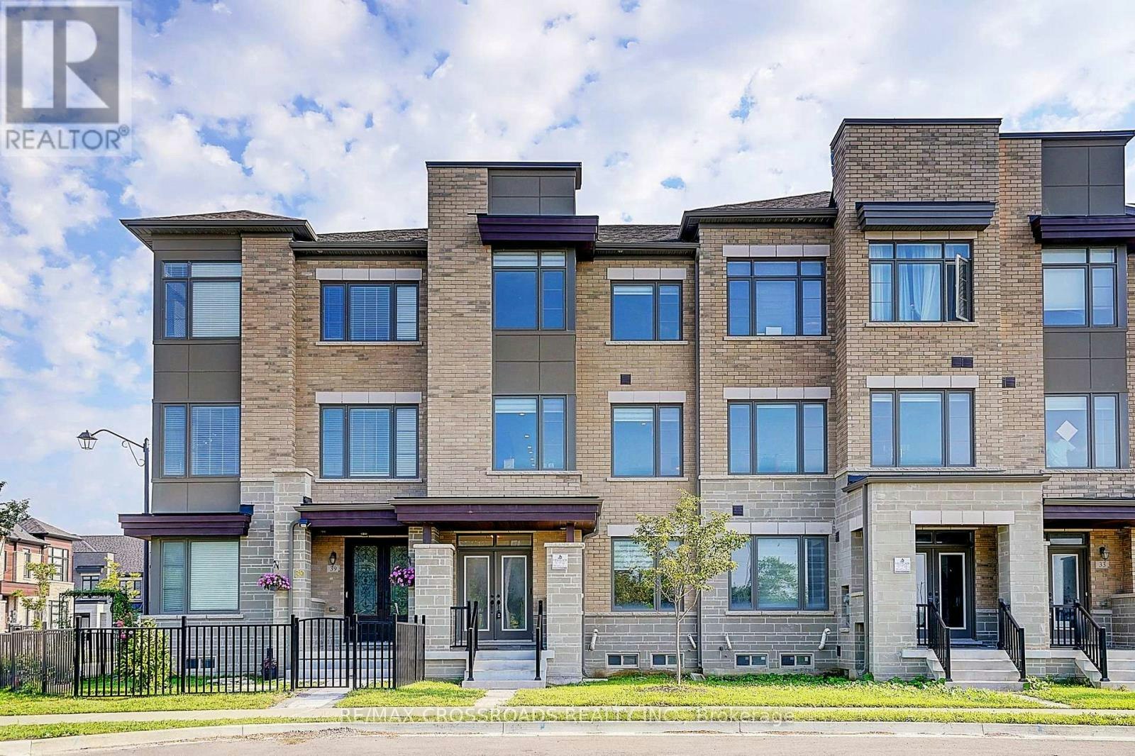 37 Mccague Avenue, Richmond Hill, ON, L4S 0J4