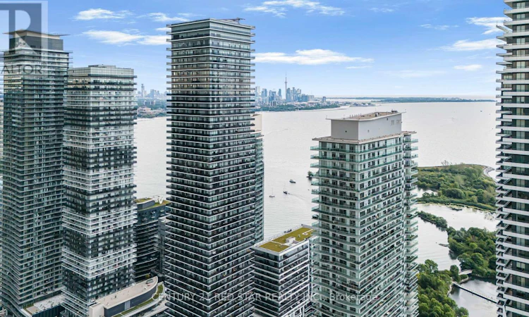 316-65 Annie Craig Drive