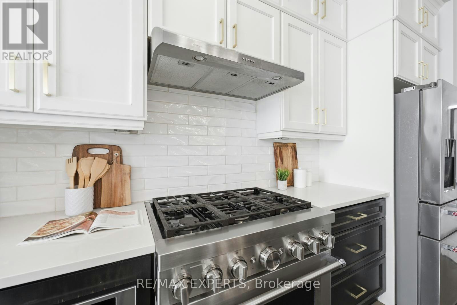 1296 Aymond Crescent W, Oakville, ON, L6H 7W8 - 18