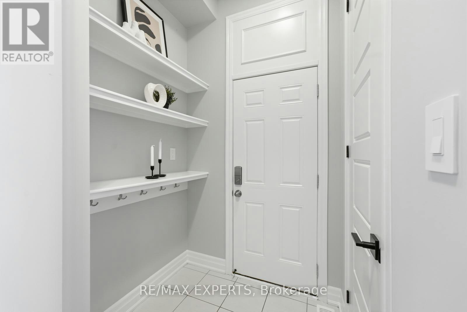 1296 Aymond Crescent W, Oakville, ON, L6H 7W8 - 9