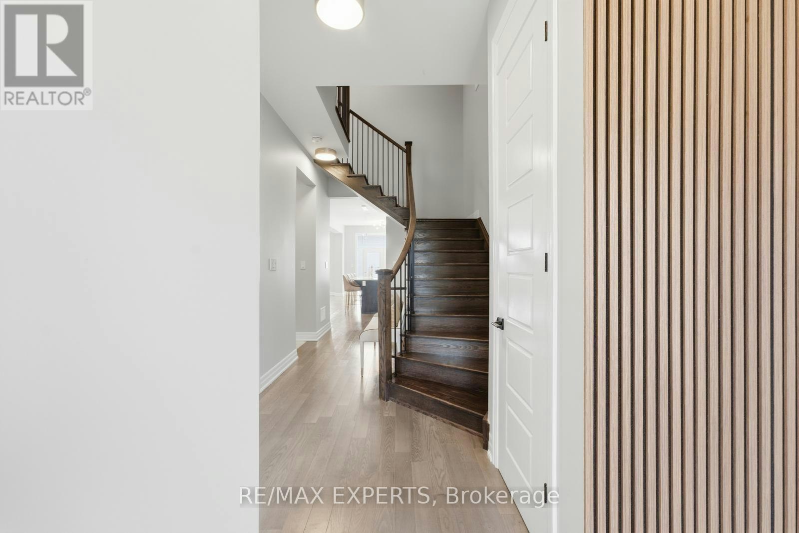 1296 Aymond Crescent W, Oakville, ON, L6H 7W8 - 4
