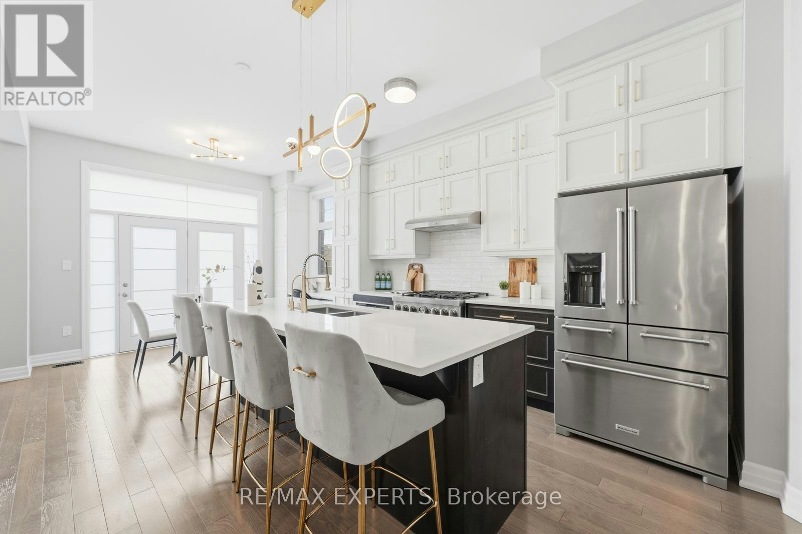 1296 Aymond Crescent W, Oakville, ON, L6H 7W8 - 10