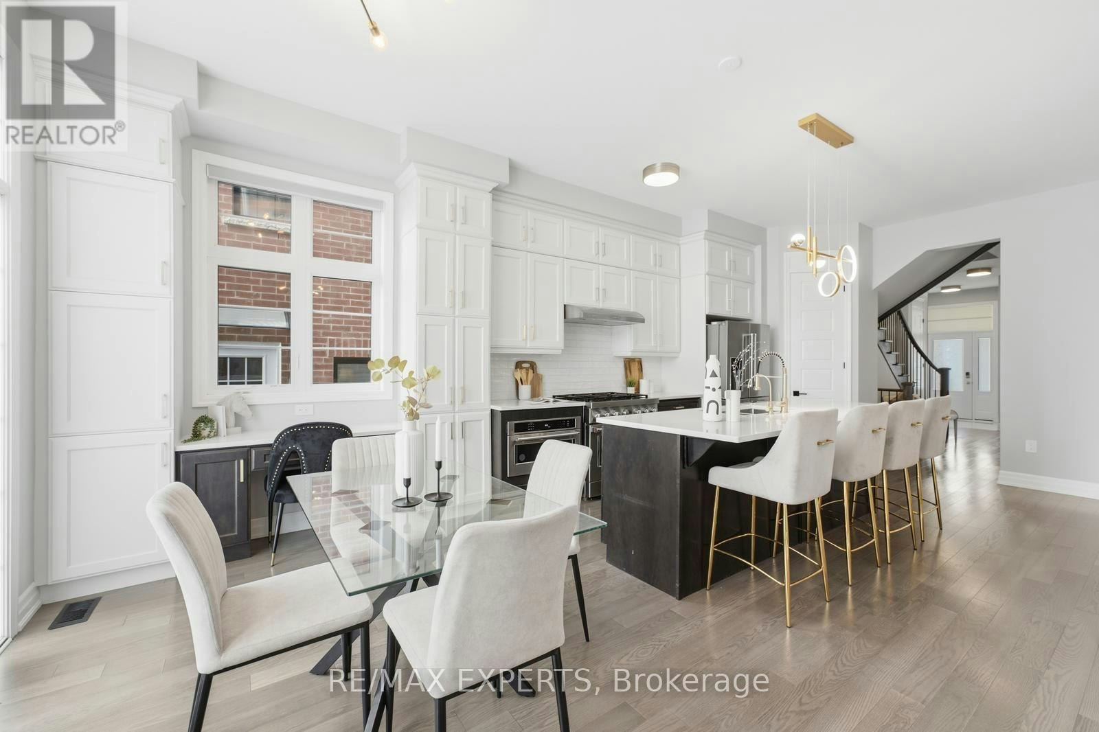 1296 Aymond Crescent W, Oakville, ON, L6H 7W8 - 12