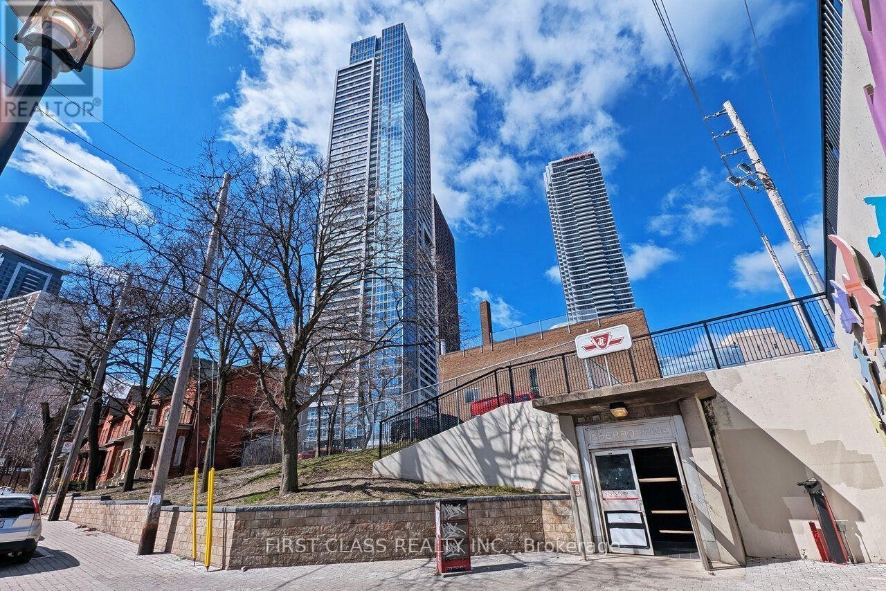 3807-609 Sherbourne Street, Toronto, ON, M4X 0A4 - 3