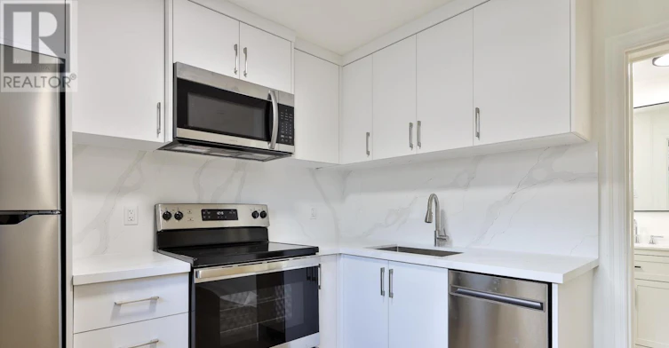 A-2369 Queen Street E, Toronto, ON, M4E 1H2 - 8