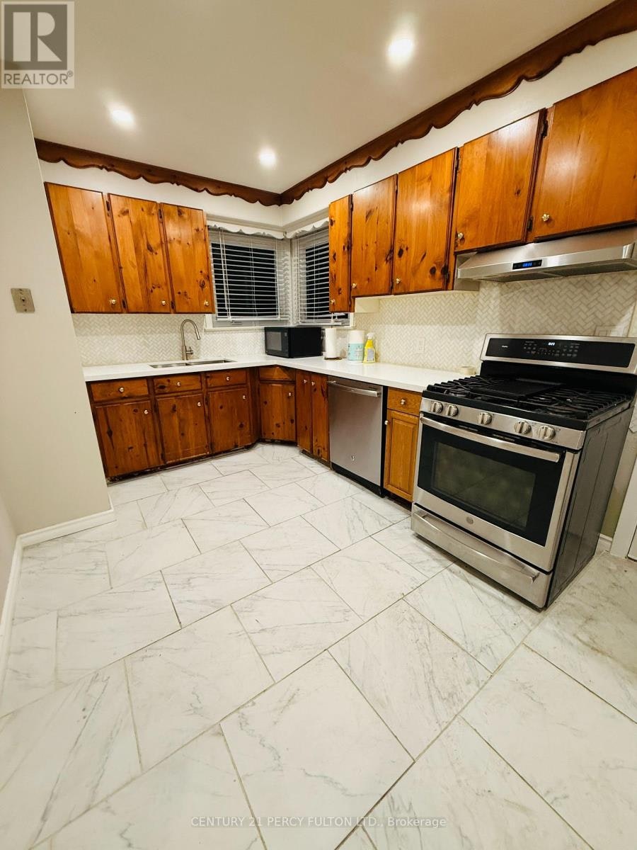 379 Welland Avenue, Oshawa, ON, L1J 3C7 - 8