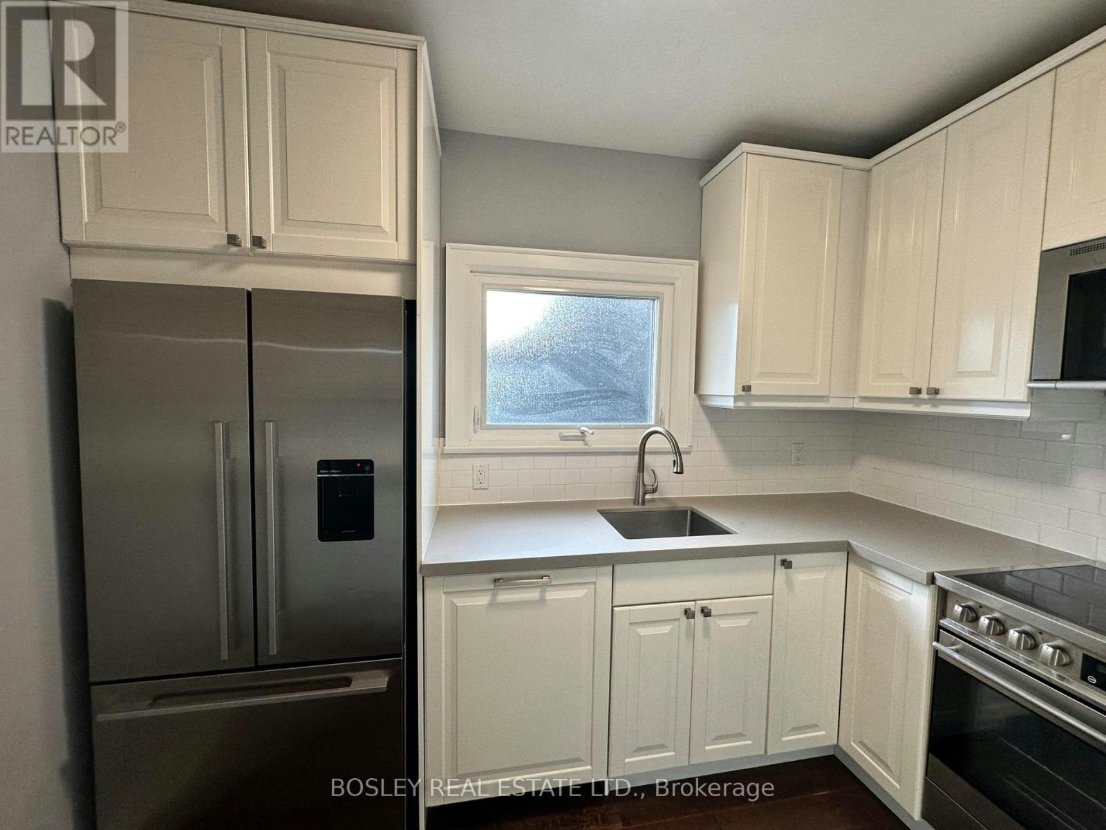 2-229 Manor Road E, Toronto, ON, M4S 1R9 - 9