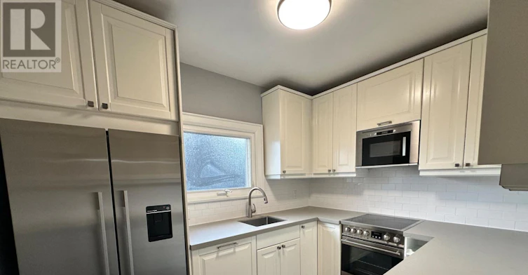 2-229 Manor Road E, Toronto, ON, M4S 1R9 - 8
