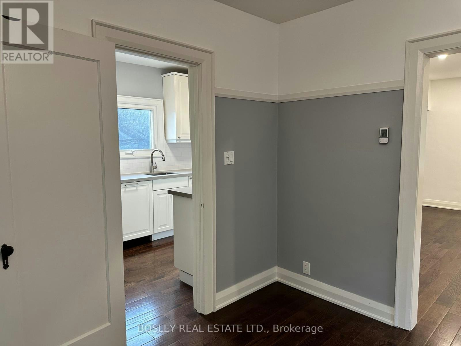 2-229 Manor Road E, Toronto, ON, M4S 1R9 - 7