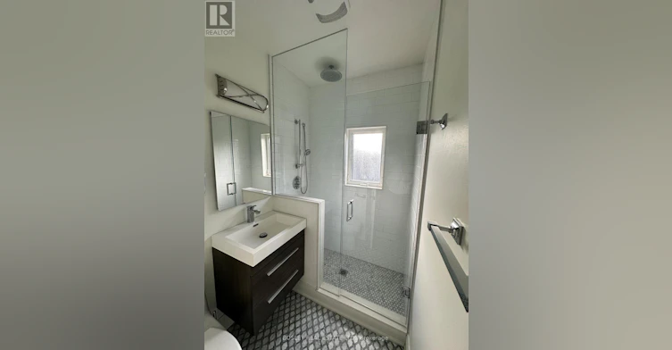 2-229 Manor Road E, Toronto, ON, M4S 1R9 - 11