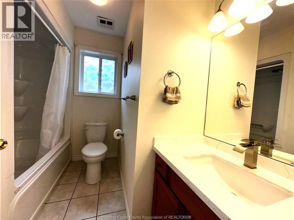 2292 Askin, Windsor, ON, N9B 3Y4 - 20
