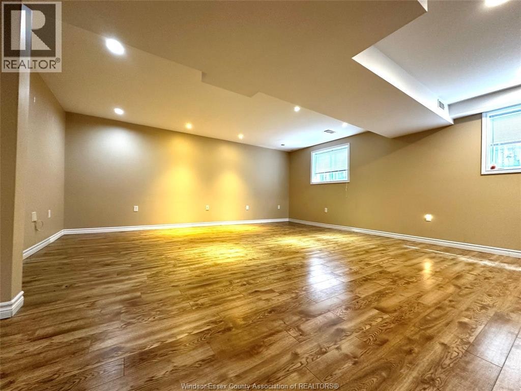 2292 Askin, Windsor, ON, N9B 3Y4 - 23