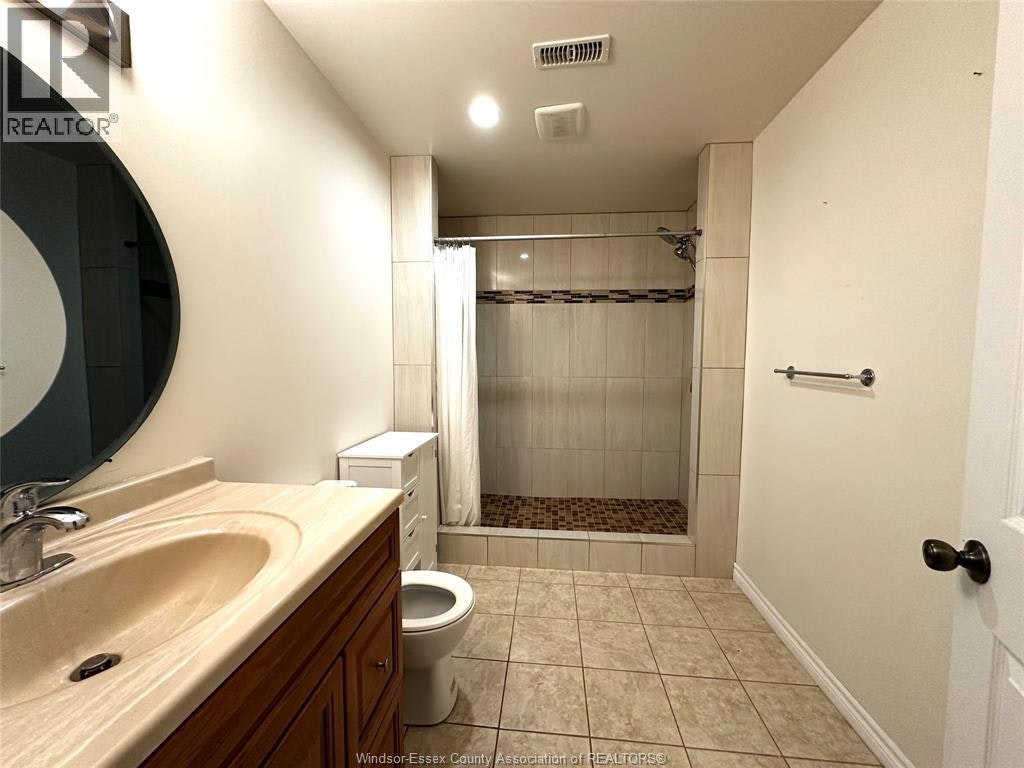 2292 Askin, Windsor, ON, N9B 3Y4 - 22