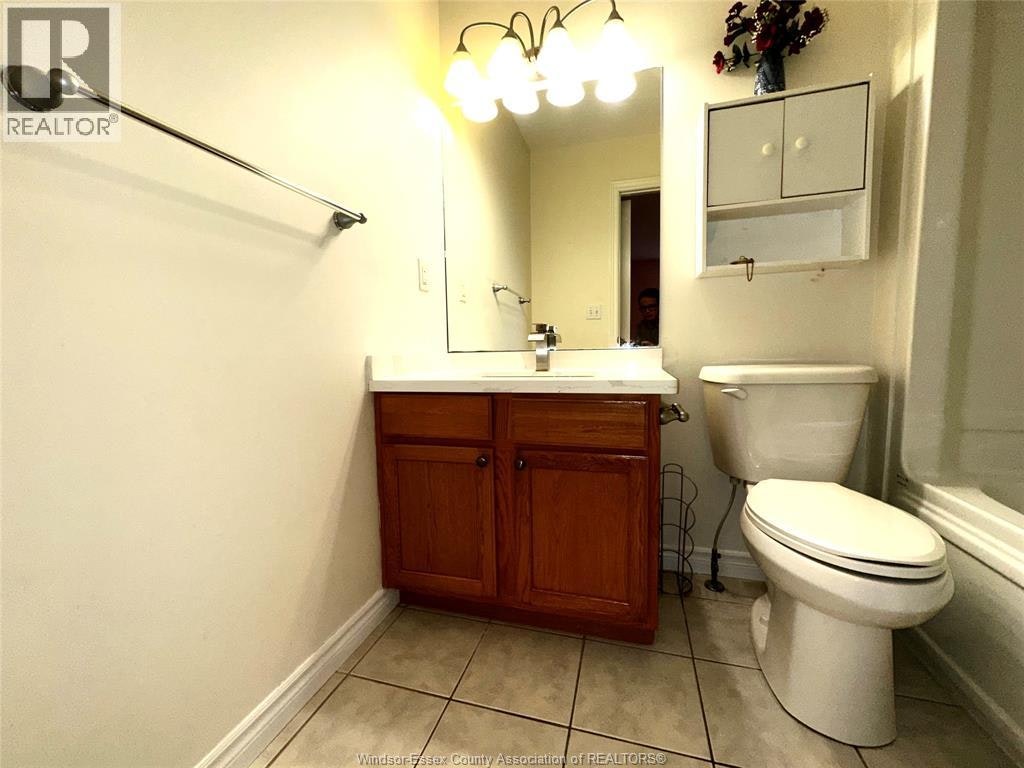 2292 Askin, Windsor, ON, N9B 3Y4 - 21