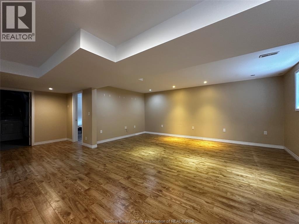 2292 Askin, Windsor, ON, N9B 3Y4 - 24