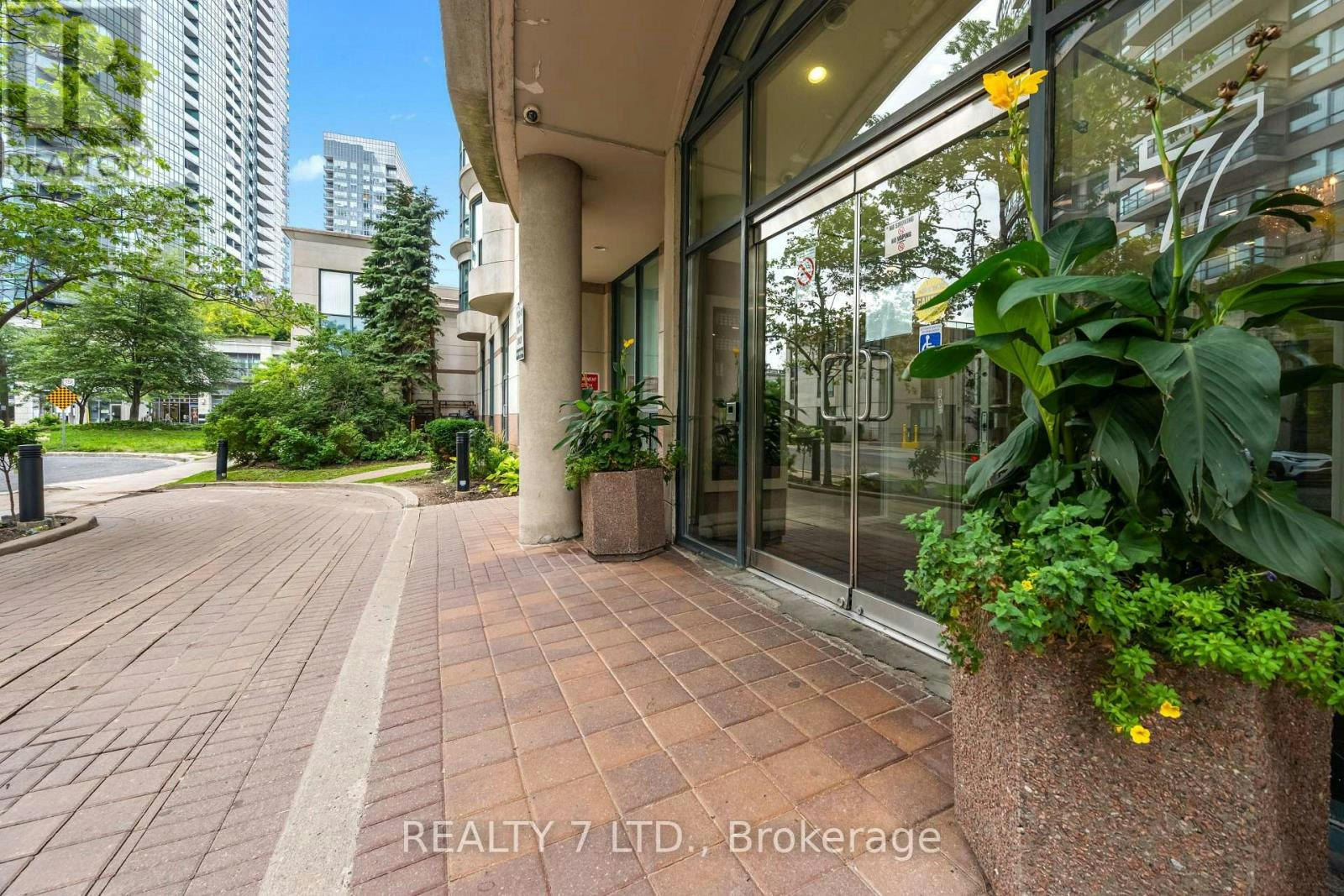 1010-150 Fairview Mall Drive, Toronto, ON, M2J 4T1 - 7