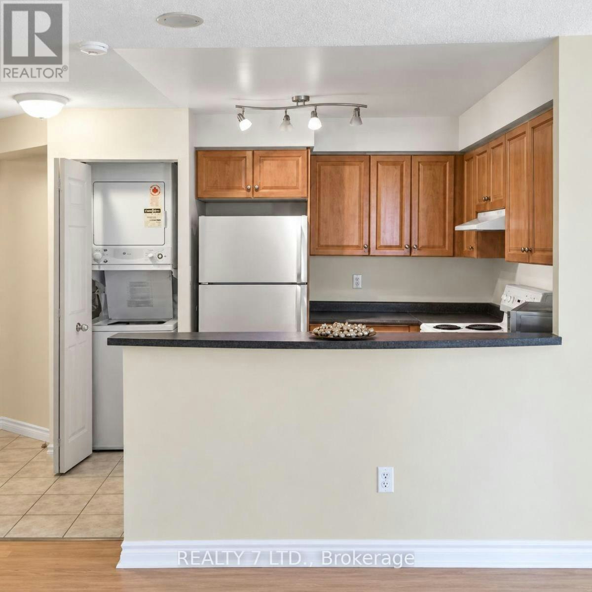 1010-150 Fairview Mall Drive, Toronto, ON, M2J 4T1 - 13