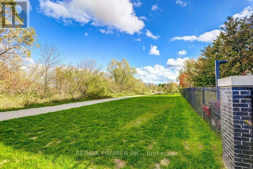 B601-5240 Dundas Street, Burlington, ON, L7L 0J6 - 21