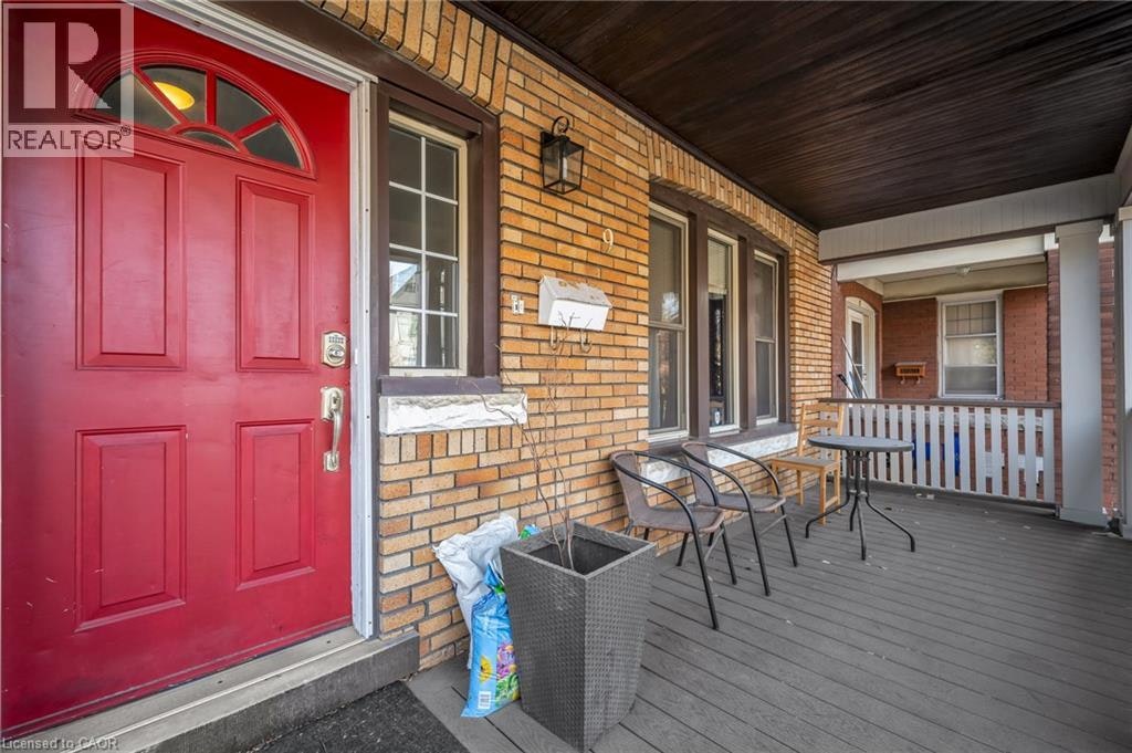 UPPER-9 Melrose Avenue S, Hamilton, ON, L8M 2Y4 - 3