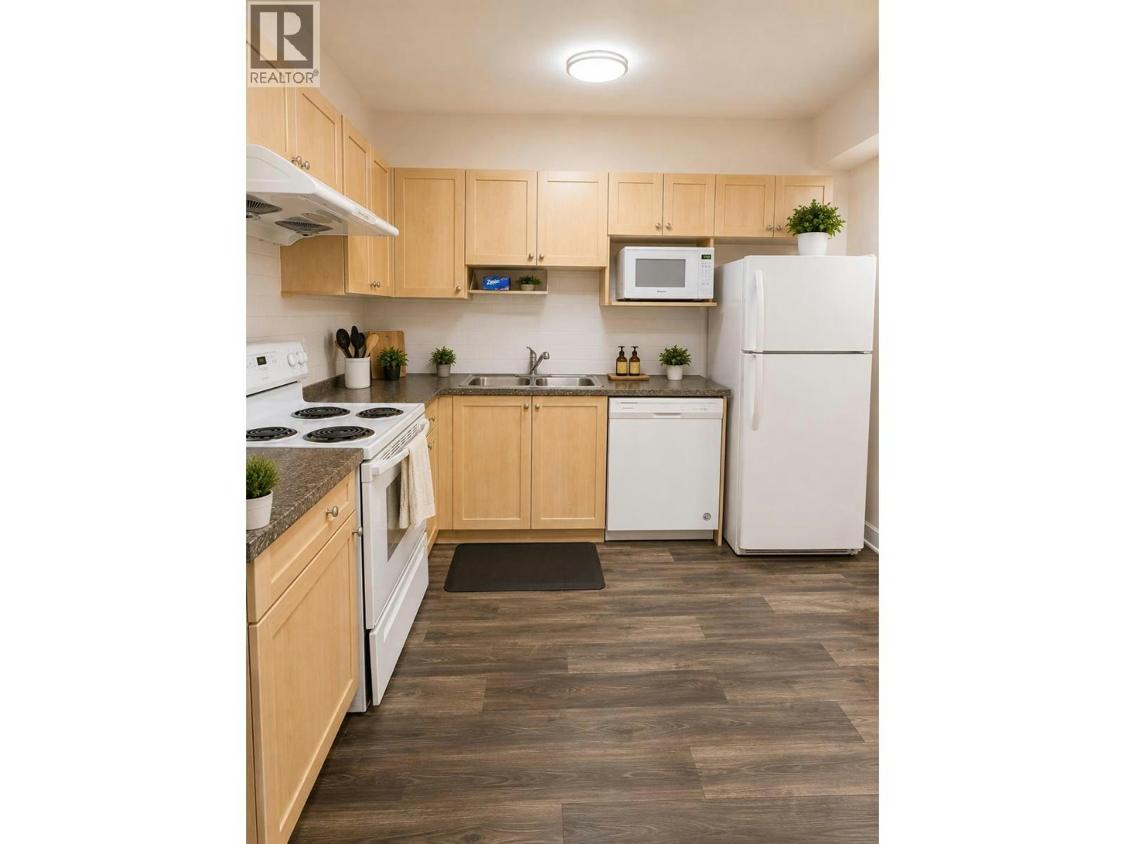 Basement-3387 Darwin Avenue, Coquitlam, BC, V3B 0C9