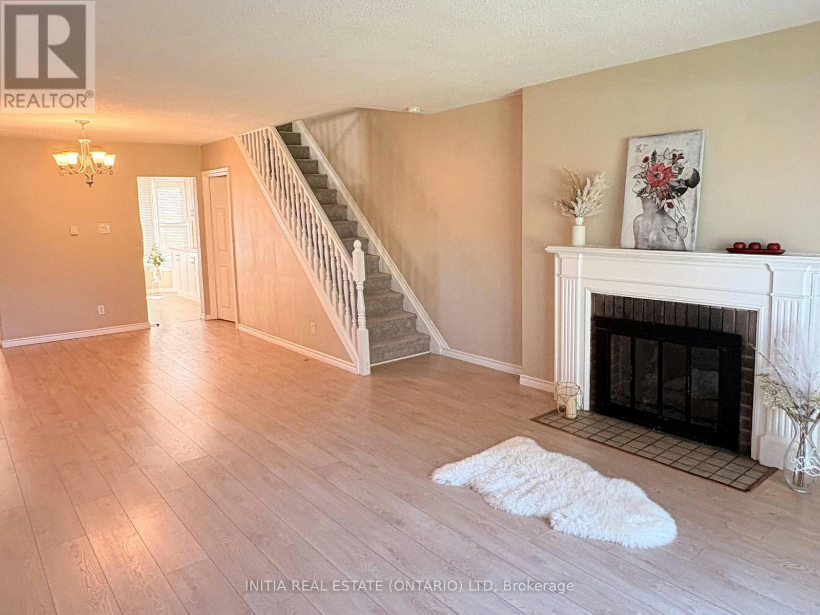 27-47 Arbour Glen Crescent, London, ON, N5Y 1Z9