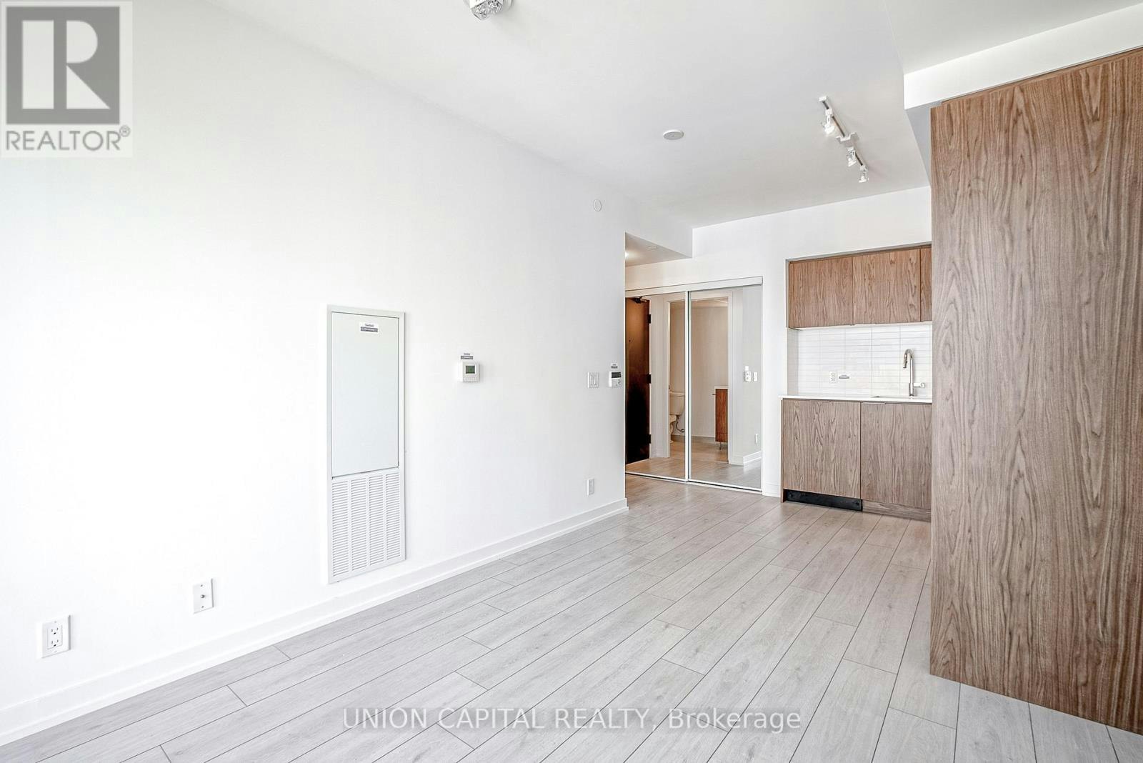PH209-60 Shuter Street, Toronto, ON, M5B 0B7 - 9