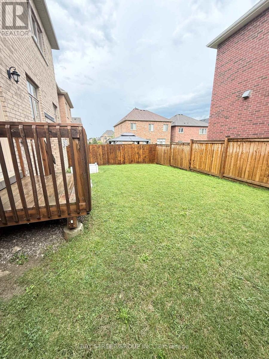 69 Tupling Street, Bradford West Gwillimbury, ON, L3Z 0W6 - 27