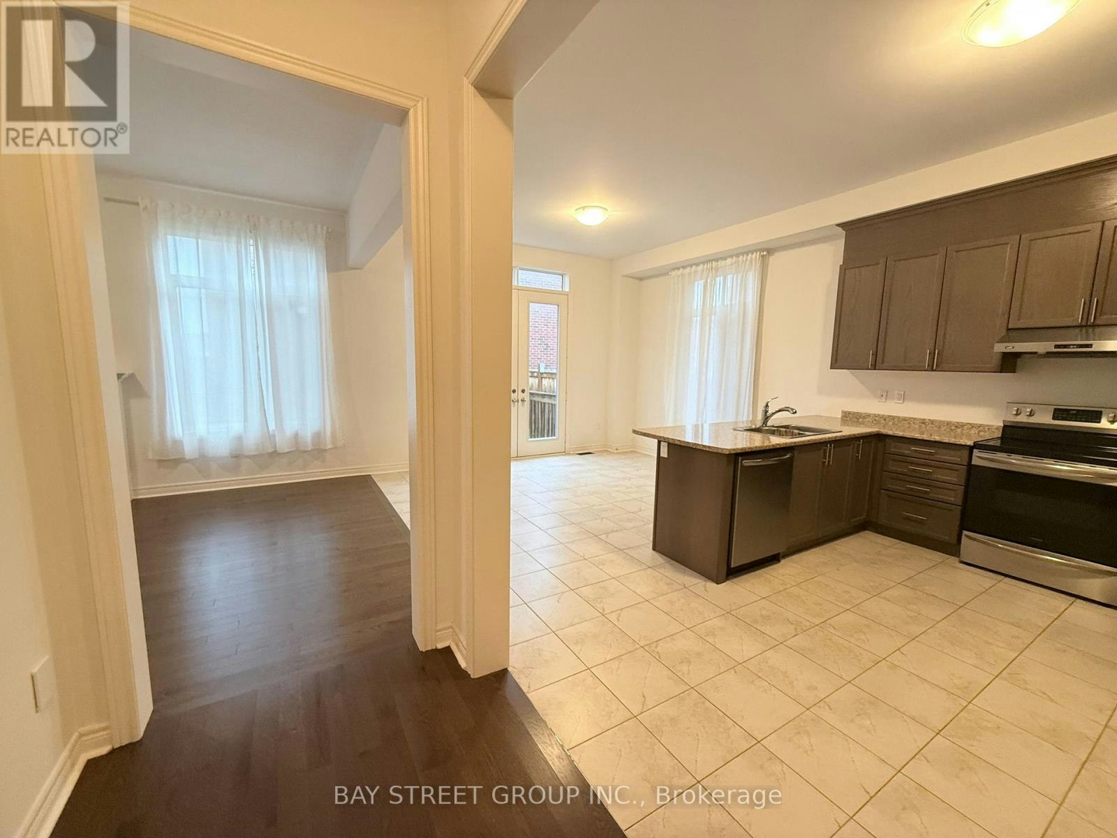 69 Tupling Street, Bradford West Gwillimbury, ON, L3Z 0W6 - 8