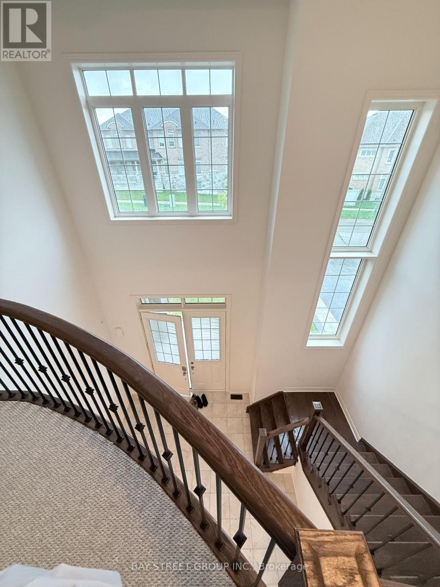 69 Tupling Street, Bradford West Gwillimbury, ON, L3Z 0W6 - 12