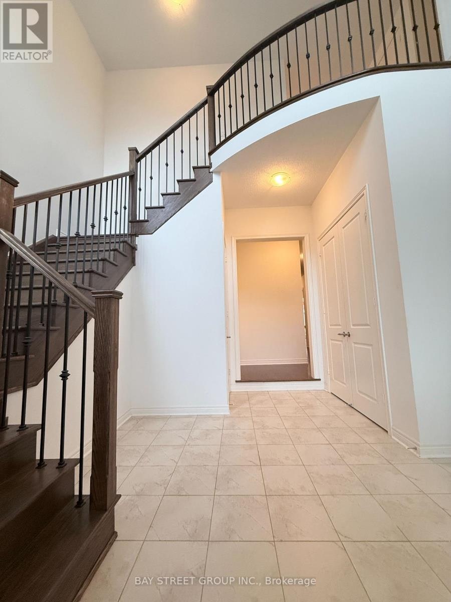 69 Tupling Street, Bradford West Gwillimbury, ON, L3Z 0W6 - 3