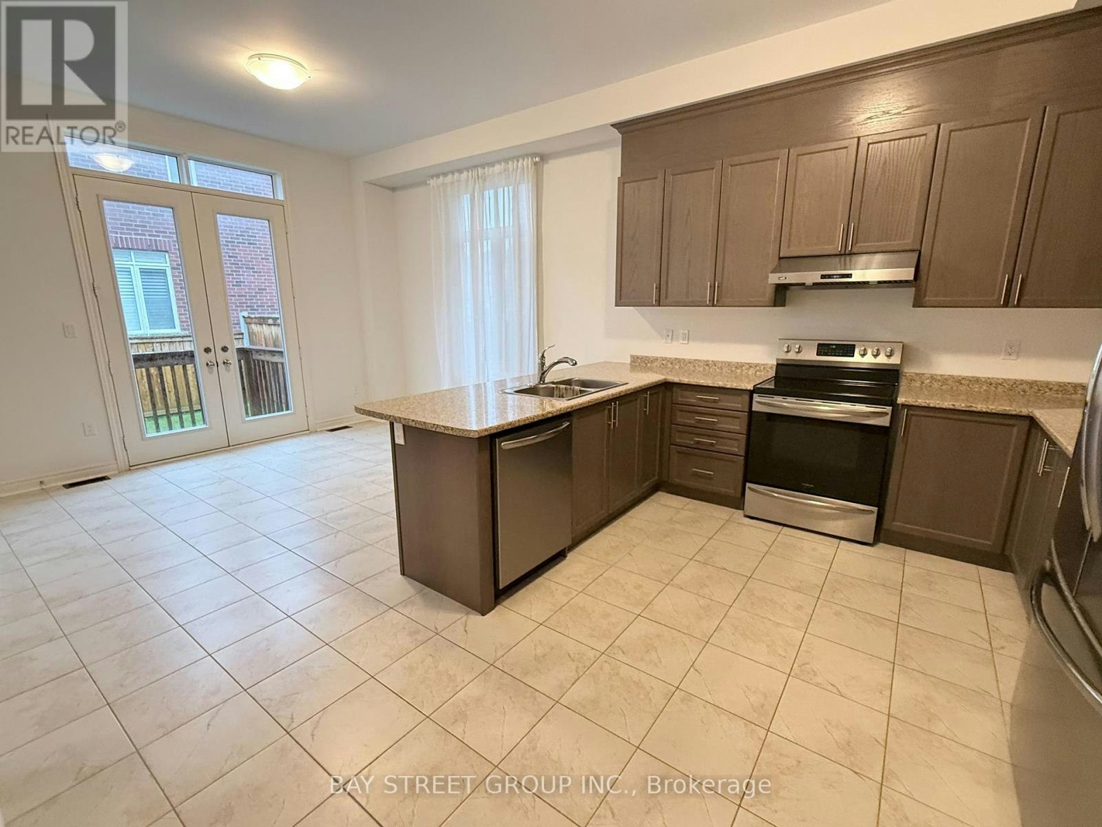 69 Tupling Street, Bradford West Gwillimbury, ON, L3Z 0W6 - 10