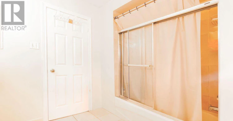 545 Warhol Way, Mississauga, ON, L5W 1M2 - 24